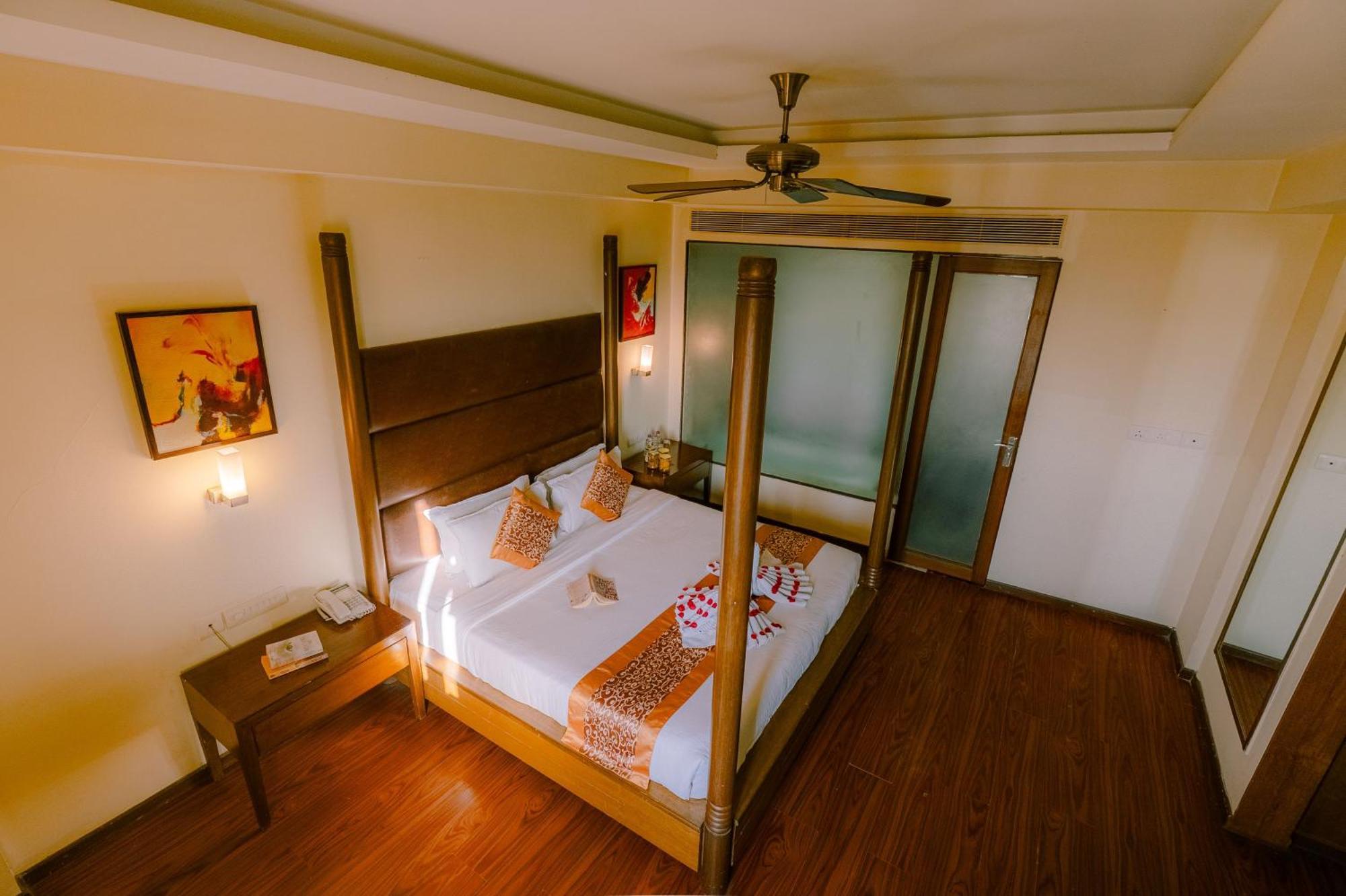 Hotel The Sky Imperial, Udajpur Exteriér fotografie
