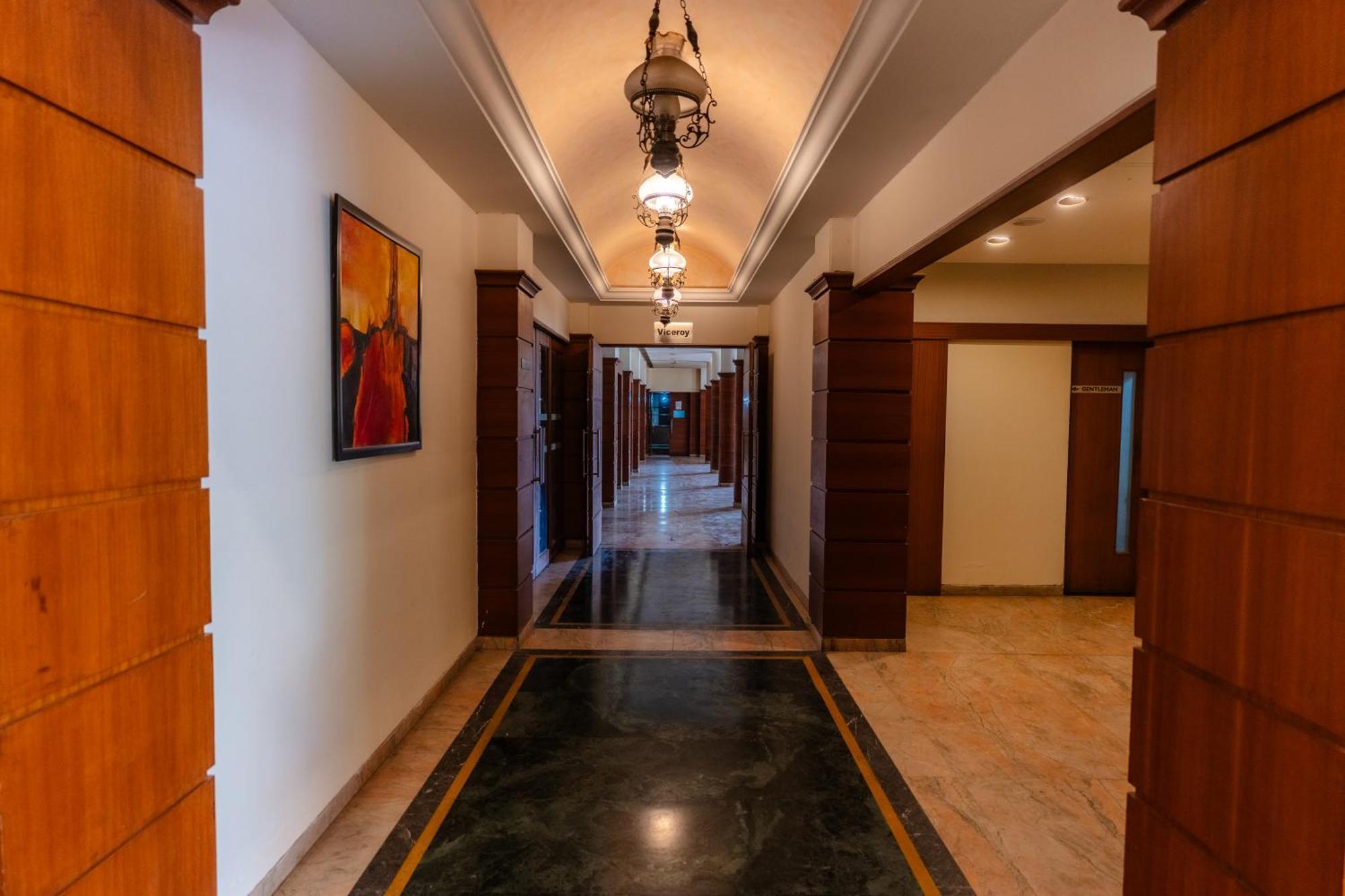 Hotel The Sky Imperial, Udajpur Exteriér fotografie