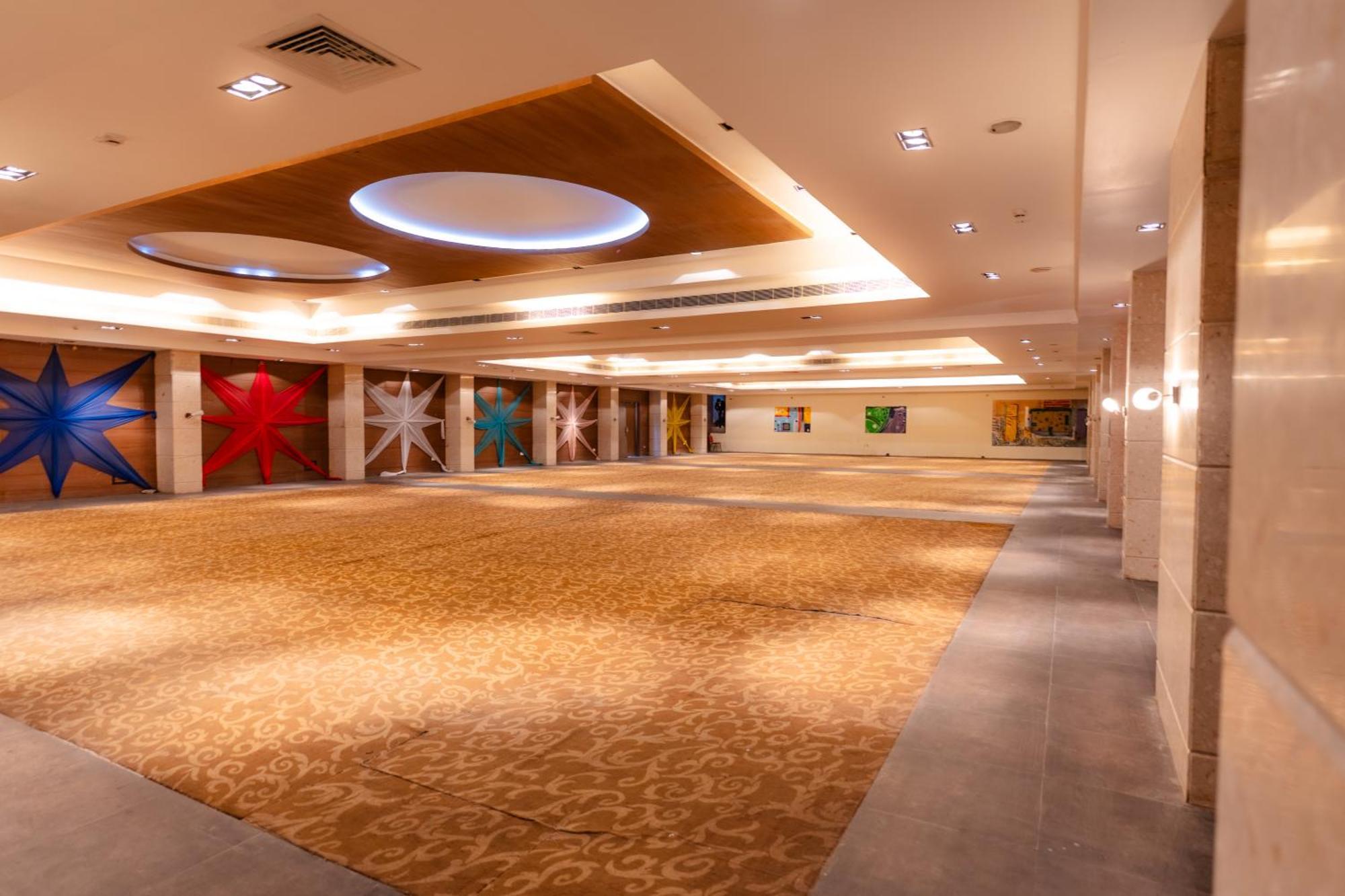 Hotel The Sky Imperial, Udajpur Exteriér fotografie